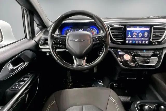 2020 Chrysler Pacifica Touring