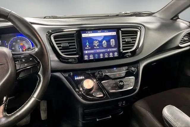 2020 Chrysler Pacifica Touring