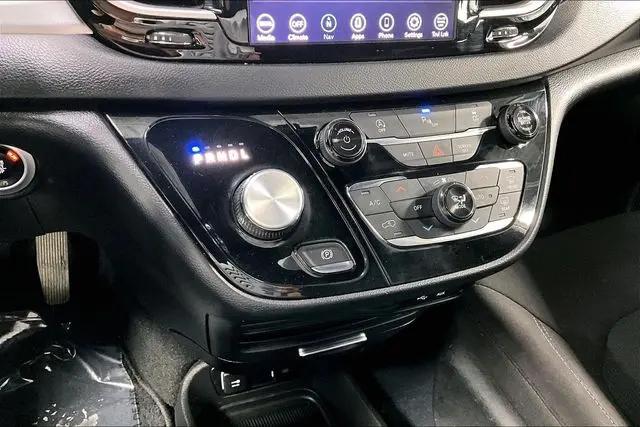 2020 Chrysler Pacifica Touring