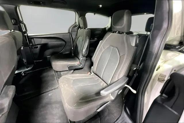 2020 Chrysler Pacifica Touring