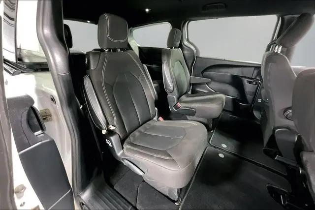 2020 Chrysler Pacifica Touring