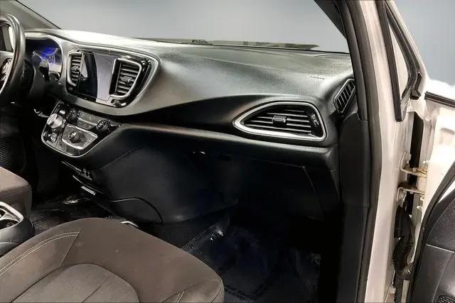 2020 Chrysler Pacifica Touring