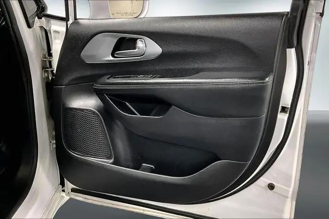 2020 Chrysler Pacifica Touring