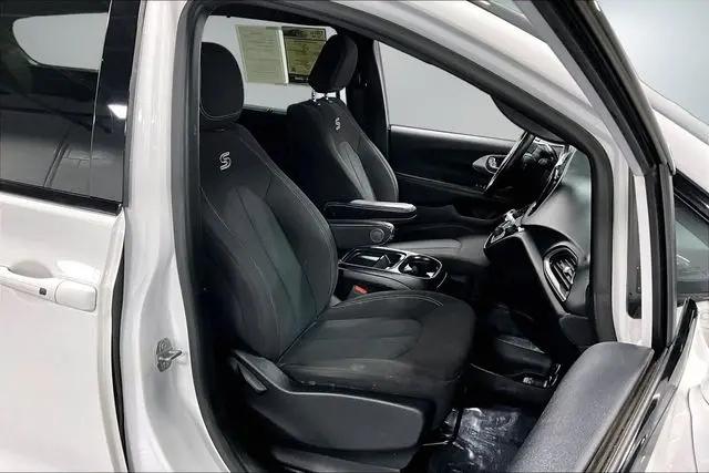 2020 Chrysler Pacifica Touring