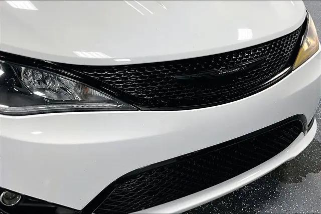 2020 Chrysler Pacifica Touring