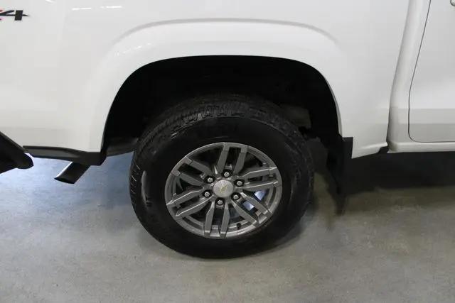 2024 Chevrolet Colorado 4WD LT