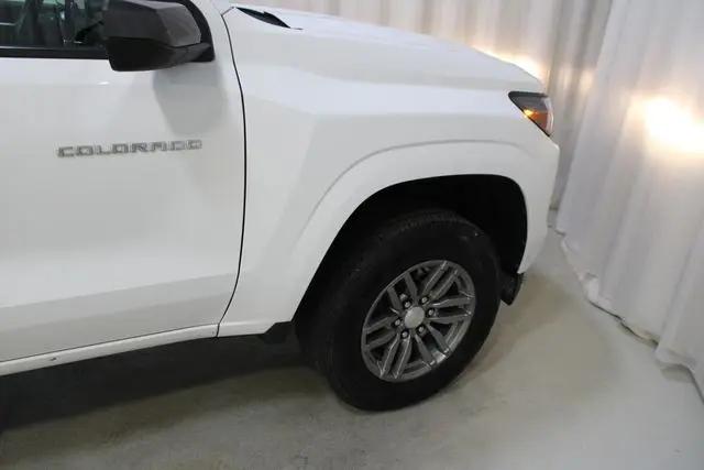2024 Chevrolet Colorado 4WD LT
