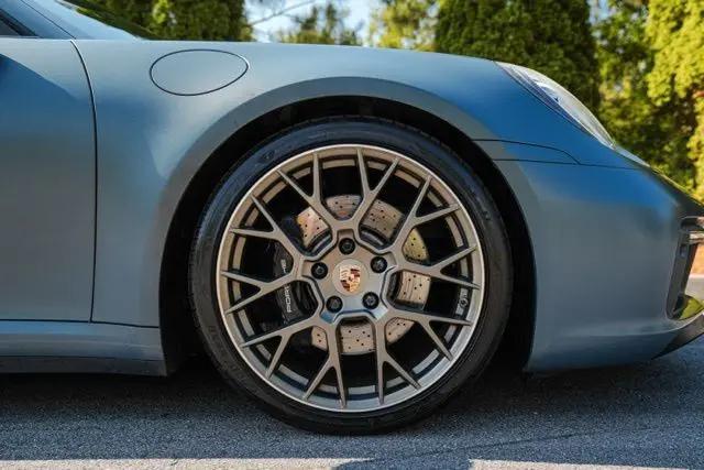 2020 Porsche 911 Carrera 4S