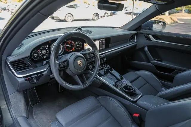 2020 Porsche 911 Carrera 4S