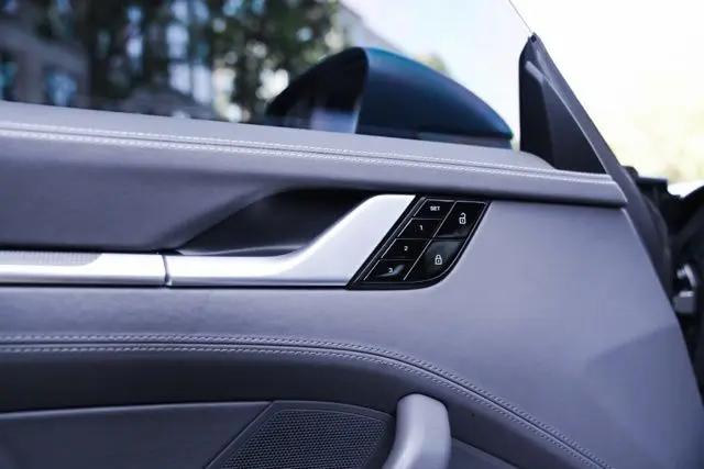 2020 Porsche 911 Carrera 4S