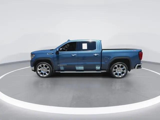 2024 GMC Sierra 1500 4WD Crew Cab Short Box SLT