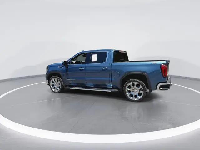 2024 GMC Sierra 1500 4WD Crew Cab Short Box SLT
