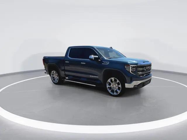 2024 GMC Sierra 1500 4WD Crew Cab Short Box SLT