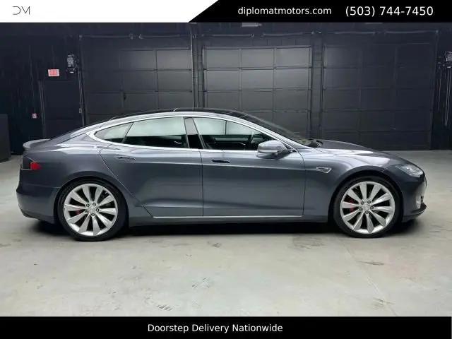 2015 Tesla Model S 85D
