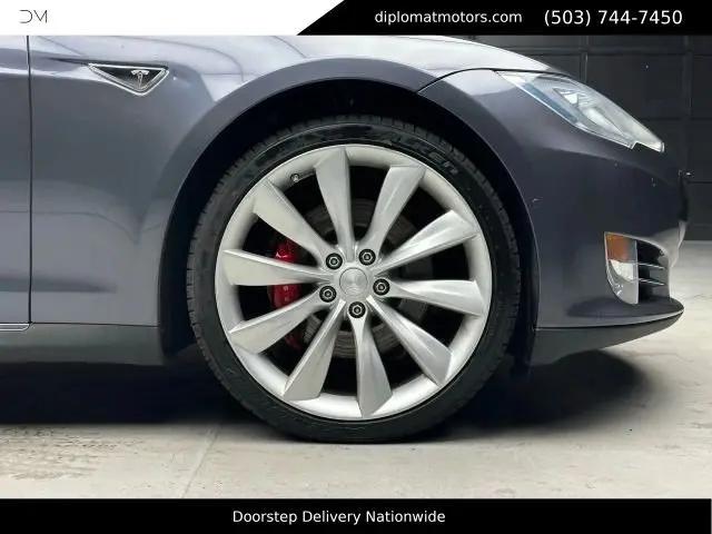 2015 Tesla Model S 85D