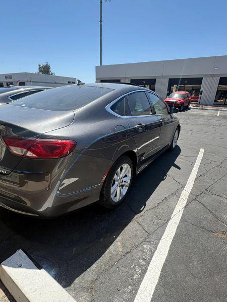 2016 Chrysler 200 Limited