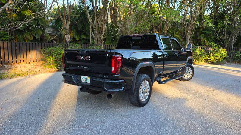 2020 GMC Sierra 2500HD 4WD Crew Cab Standard Bed Denali