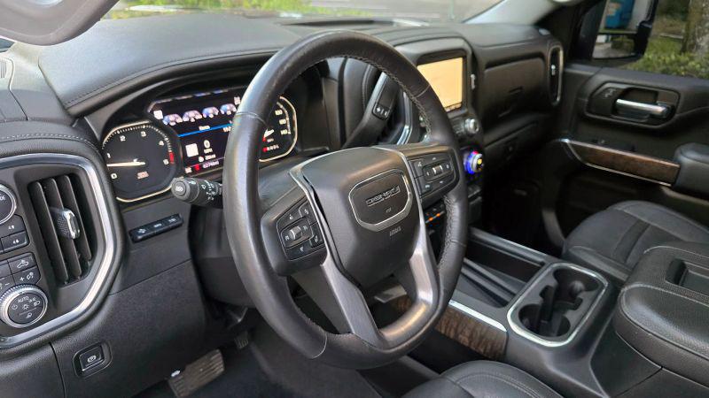 2020 GMC Sierra 2500HD 4WD Crew Cab Standard Bed Denali