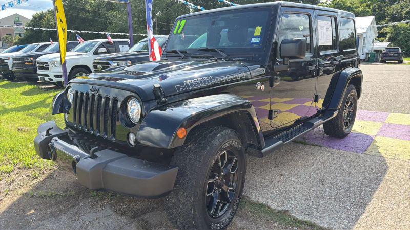 2017 Jeep Wrangler Unlimited Smoky Mountain 4x4