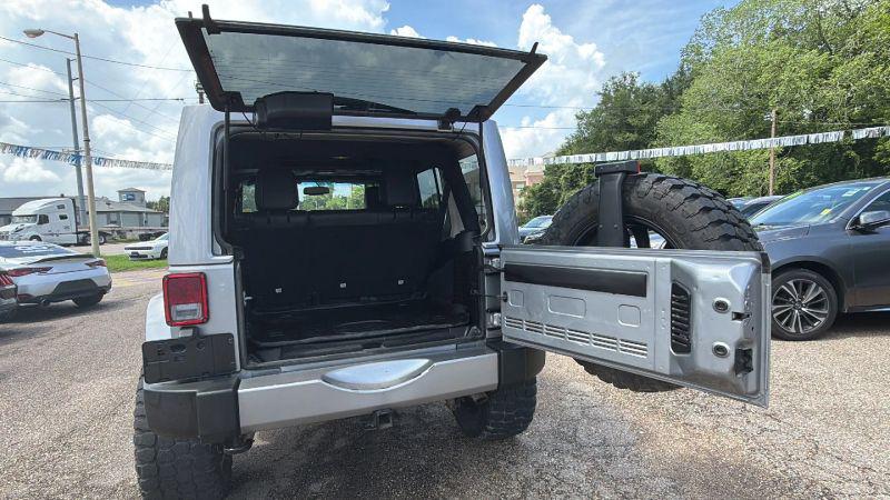 2016 Jeep Wrangler Unlimited Sahara