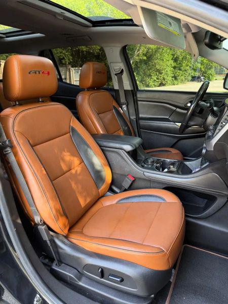 2020 GMC Acadia AWD AT4