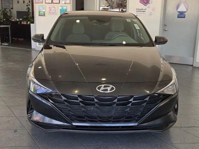 2021 Hyundai Elantra SE