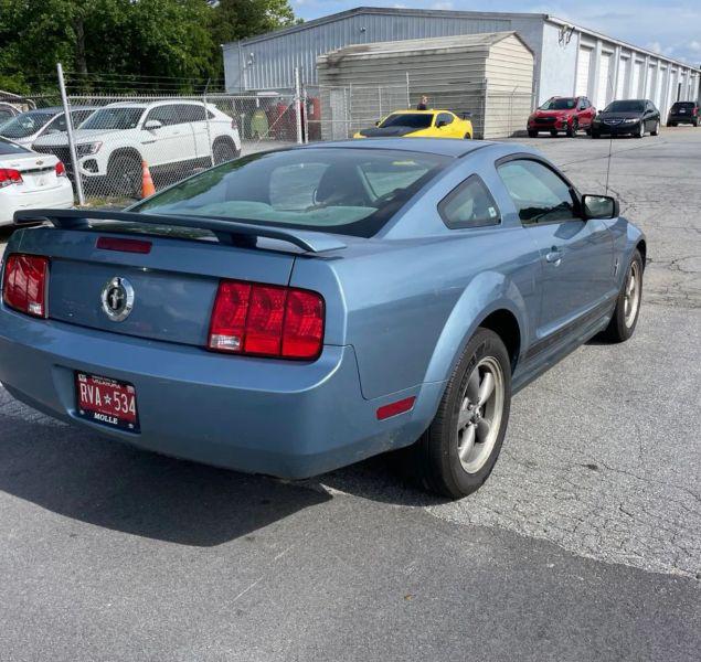 2006 Ford Mustang Base