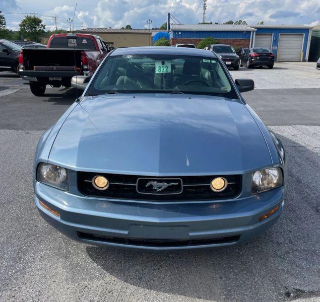 2006 Ford Mustang Base