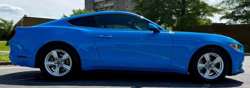 2017 Ford Mustang V6