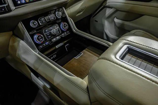 2021 GMC Yukon XL 4WD Denali