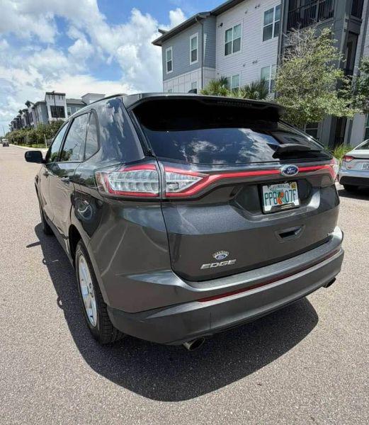 2018 Ford Edge SE