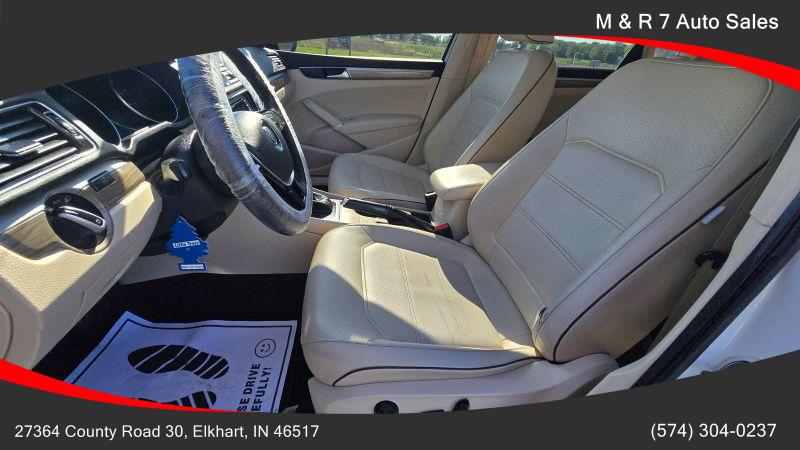 2017 Volkswagen Passat 1.8T SE