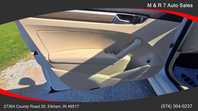 2017 Volkswagen Passat 1.8T SE