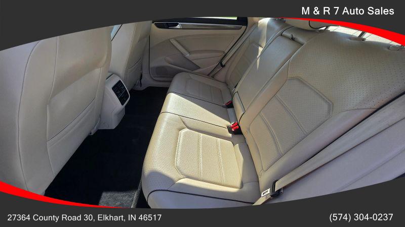 2017 Volkswagen Passat 1.8T SE