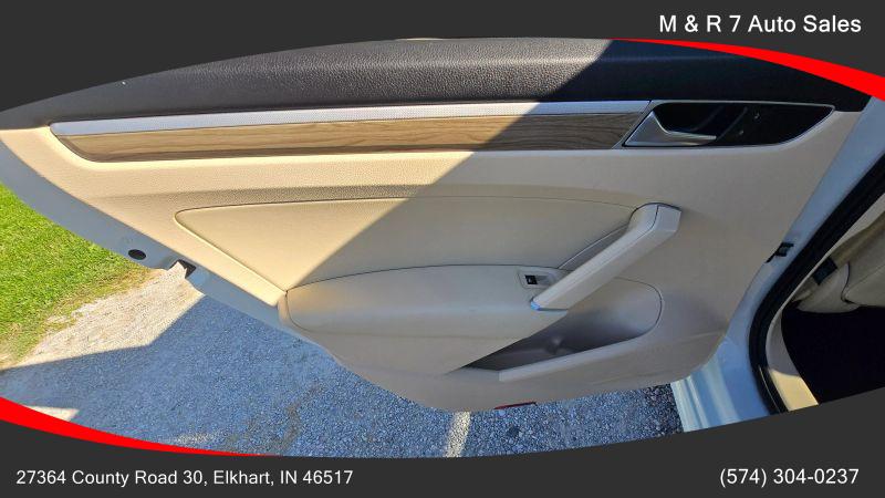 2017 Volkswagen Passat 1.8T SE