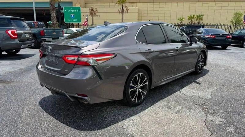 2019 Toyota Camry SE