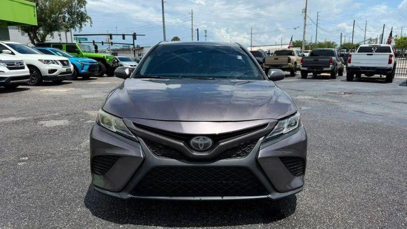 2019 Toyota Camry SE