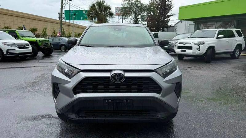 2022 Toyota RAV4 LE