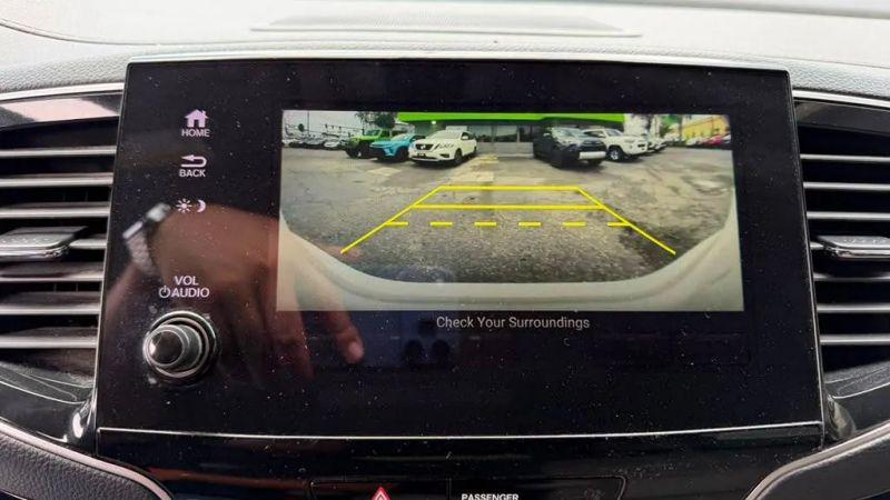 2022 Honda Pilot 2WD Touring 7 Passenger