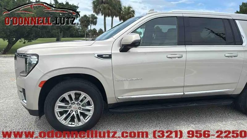 2021 GMC Yukon XL 4WD SLT