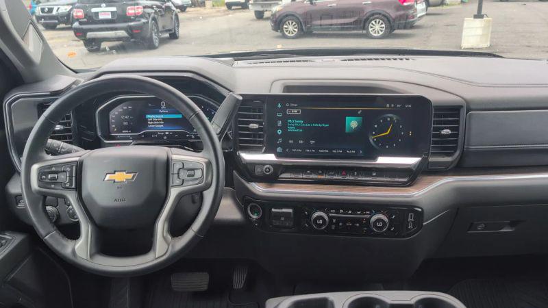 2025 Chevrolet Silverado 1500 2WD Crew Cab Short Bed LT