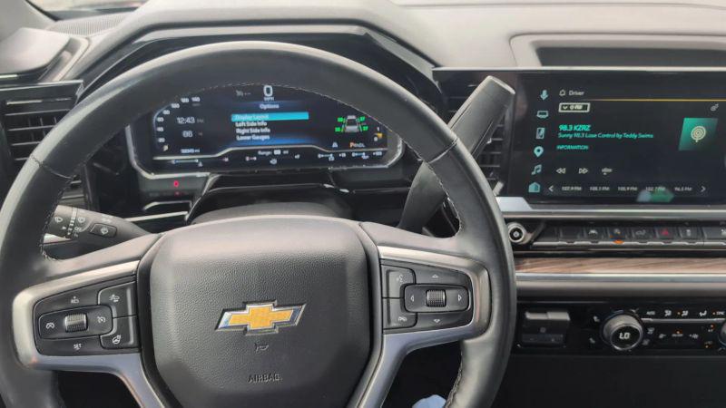 2025 Chevrolet Silverado 1500 2WD Crew Cab Short Bed LT