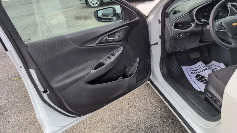 2024 Chevrolet Malibu FWD 1FL