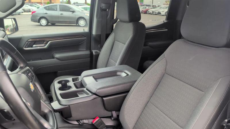 2025 Chevrolet Silverado 1500 4WD Crew Cab Standard Bed LT