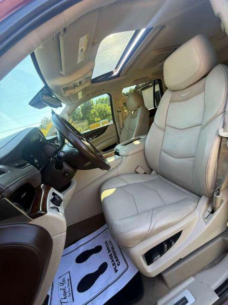 2016 Cadillac Escalade Luxury Collection