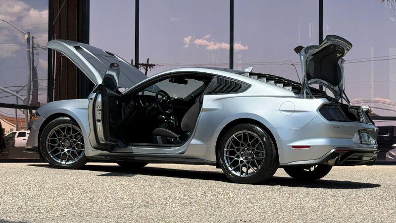 2021 Ford Mustang Base
