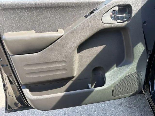 2017 Nissan Frontier SV