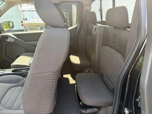 2017 Nissan Frontier SV
