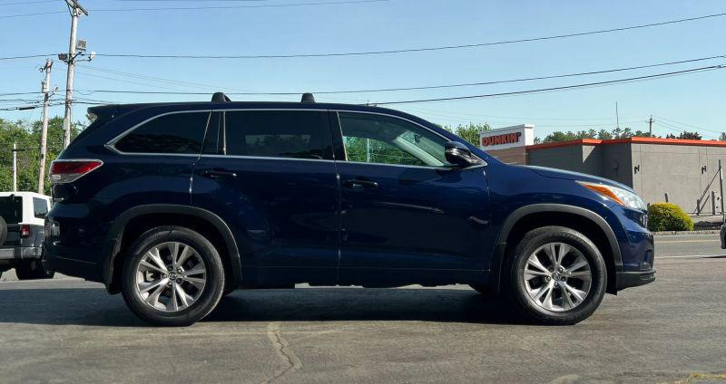 2016 Toyota Highlander LE Plus V6
