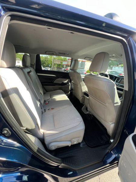 2016 Toyota Highlander LE Plus V6